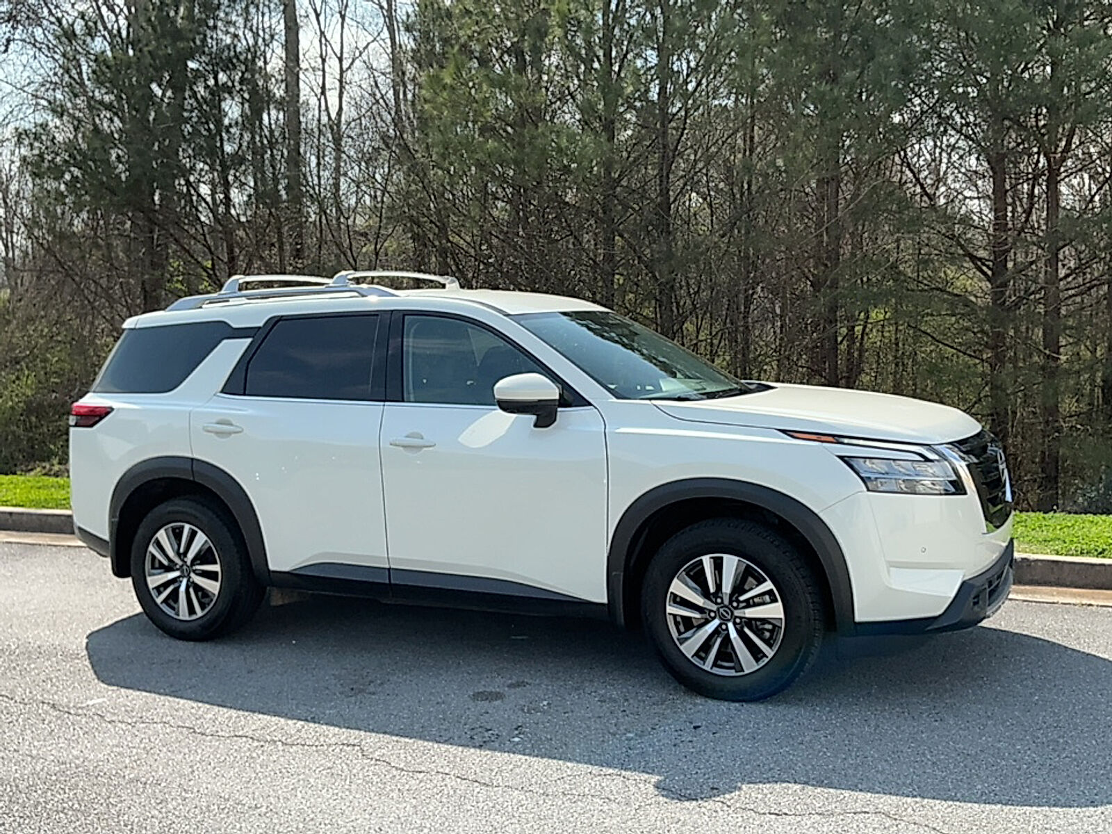 2024 NISSAN Pathfinder