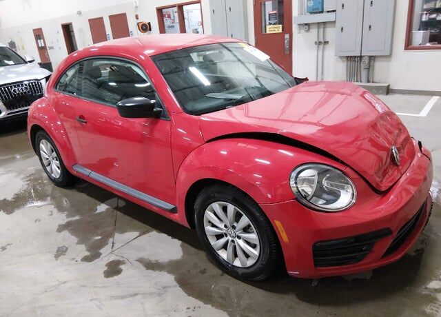 2018 VOLKSWAGEN Beetle