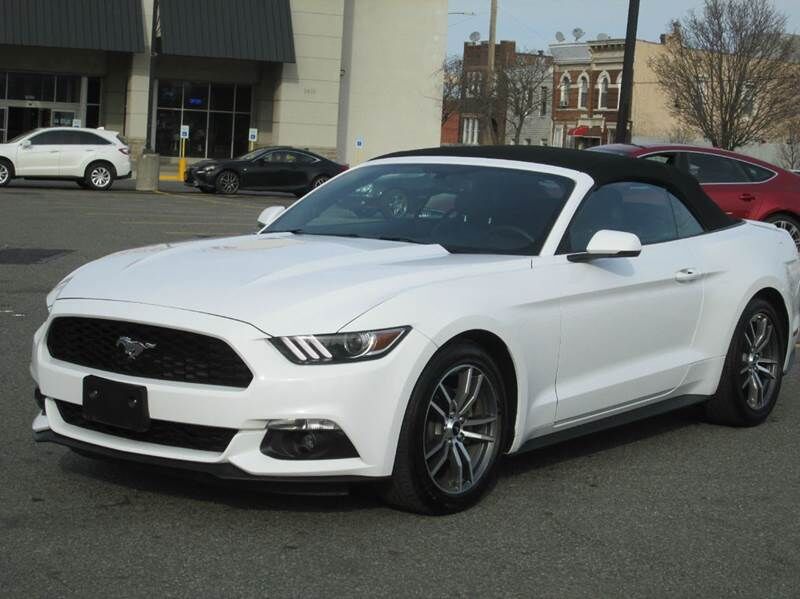 2015 FORD Mustang