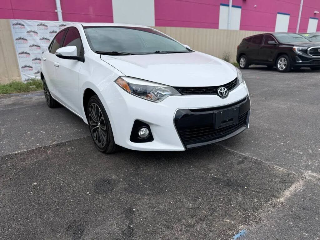 2016 TOYOTA Corolla