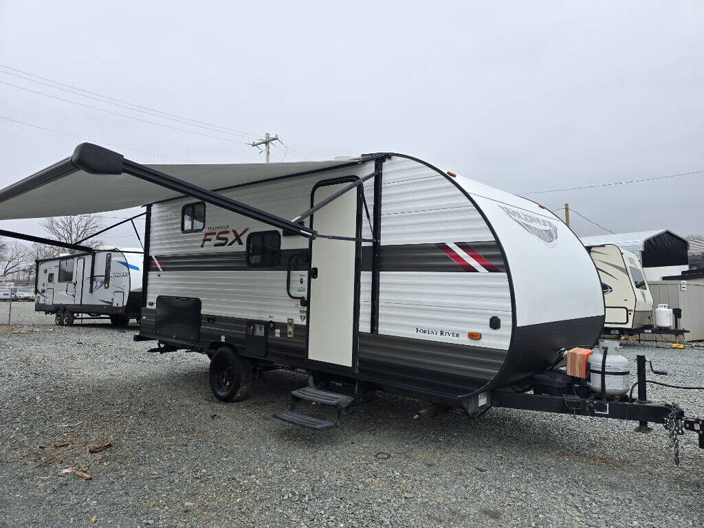 2021 FOREST RIVER Wildwood towables