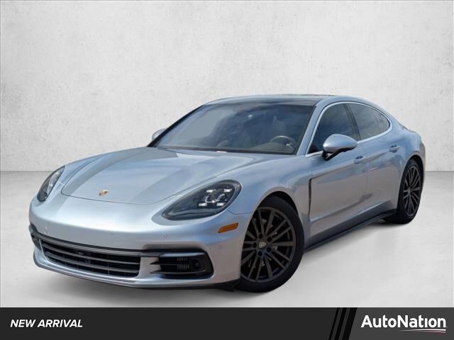 2017 PORSCHE Panamera
