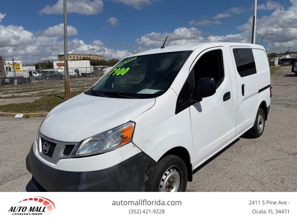 2017 NISSAN NV200