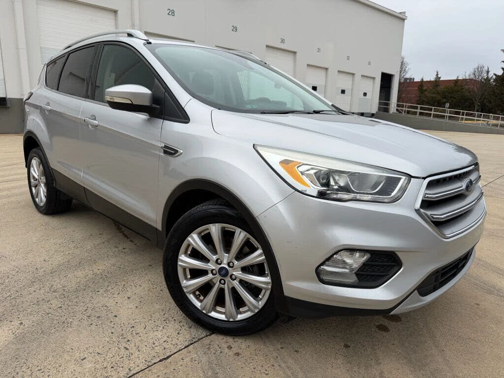 2017 FORD Escape