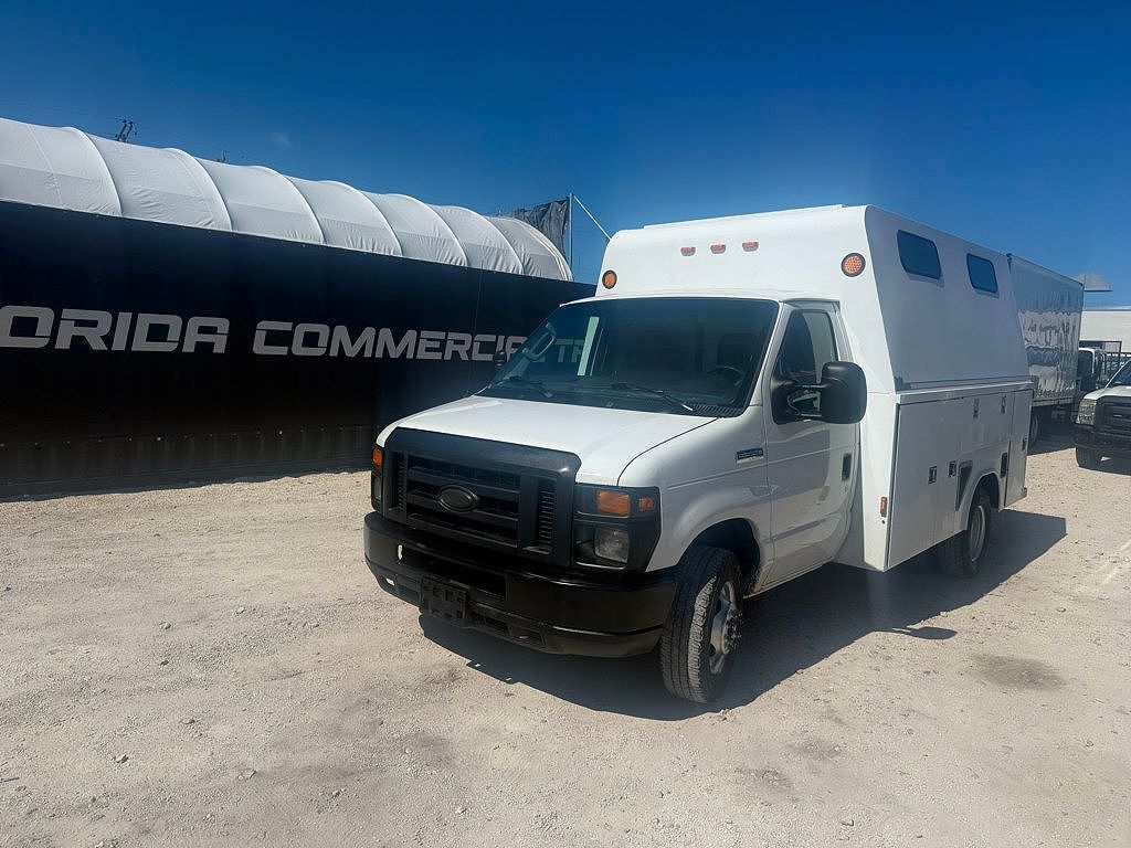 2014 FORD E-350