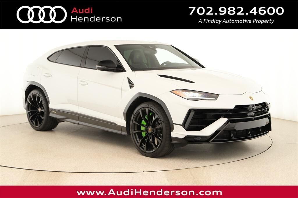 2024 LAMBORGHINI URUS