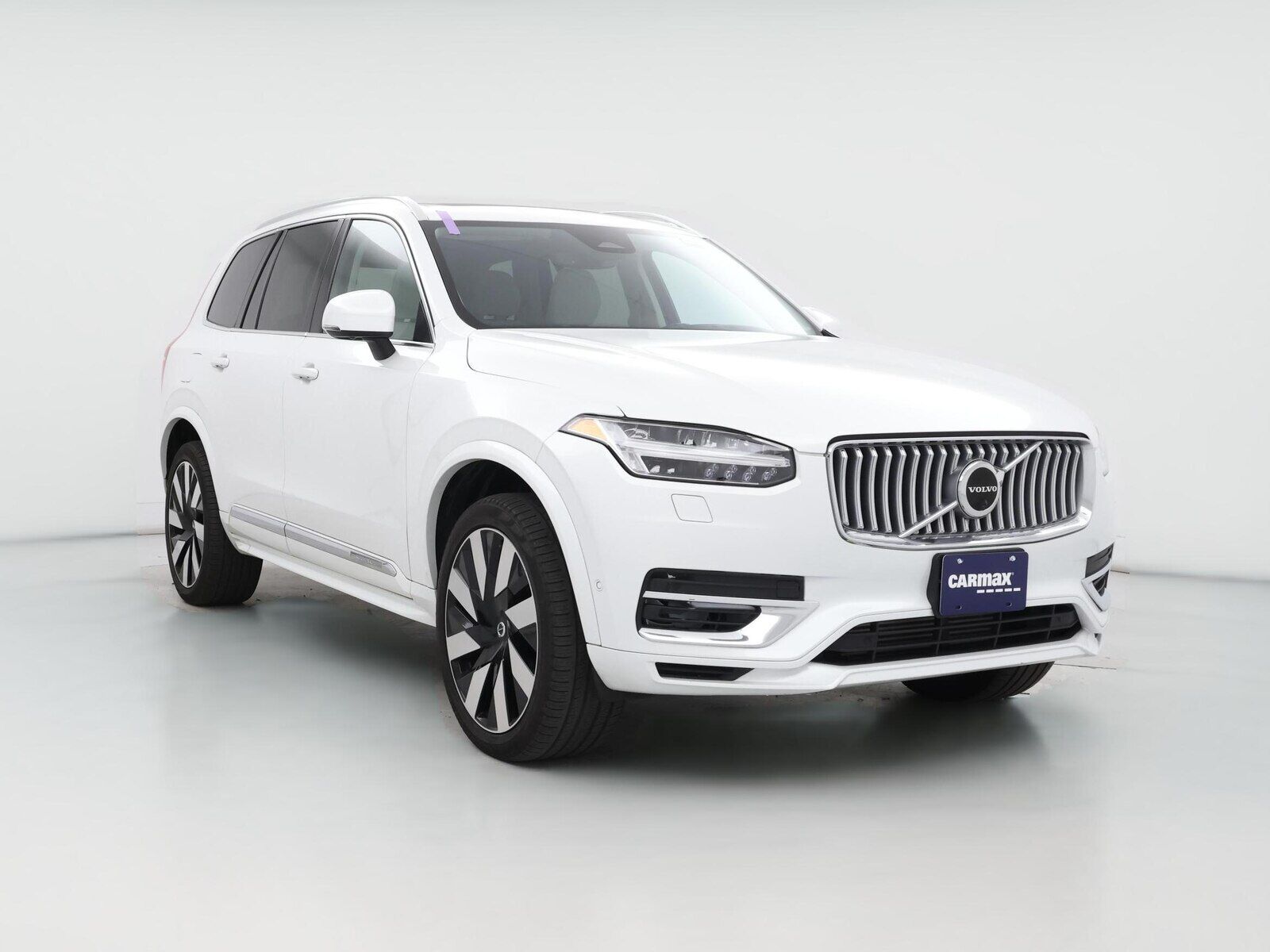 2023 VOLVO XC90