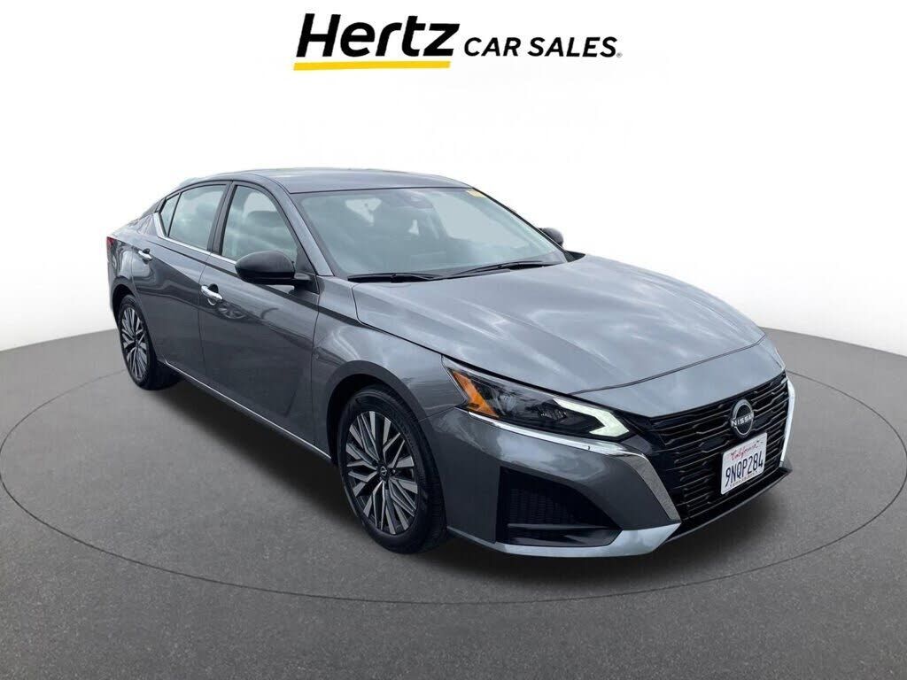 2025 Nissan Altima