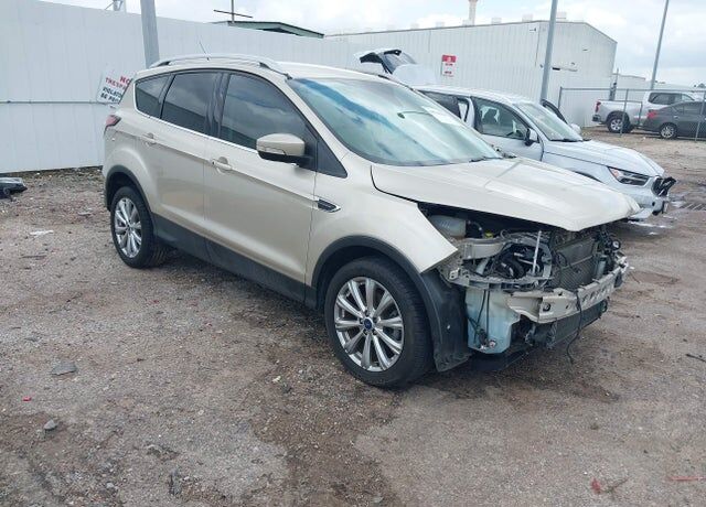 2017 FORD Escape
