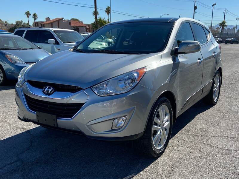 2012 HYUNDAI Tucson