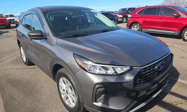2024 FORD Escape