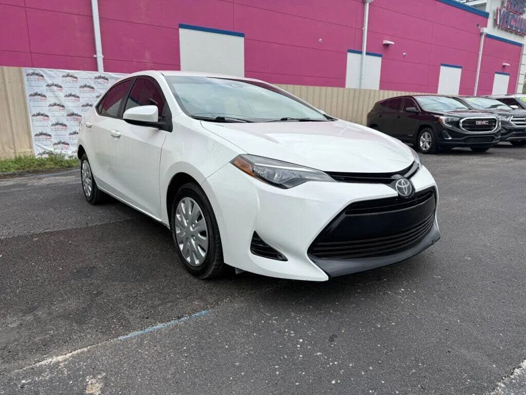 2017 TOYOTA Corolla