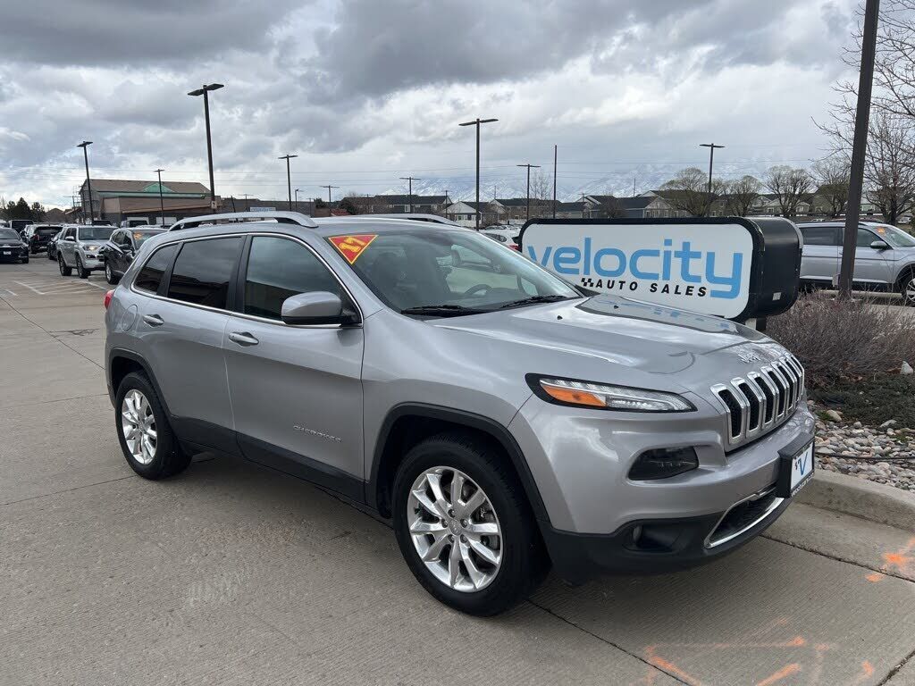 2017 JEEP Cherokee