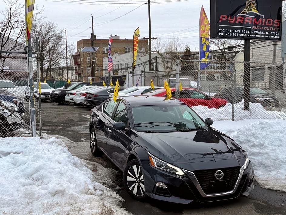 2022 NISSAN Altima