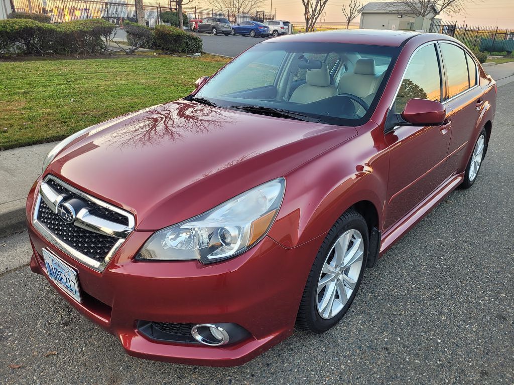 2013 SUBARU Legacy