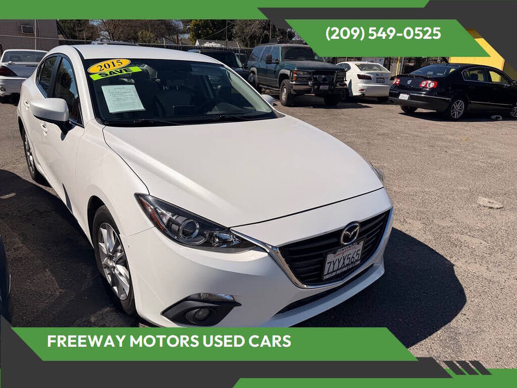 2015 MAZDA Mazda3