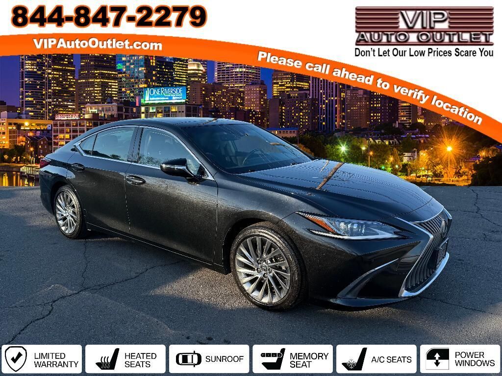 2019 LEXUS ES