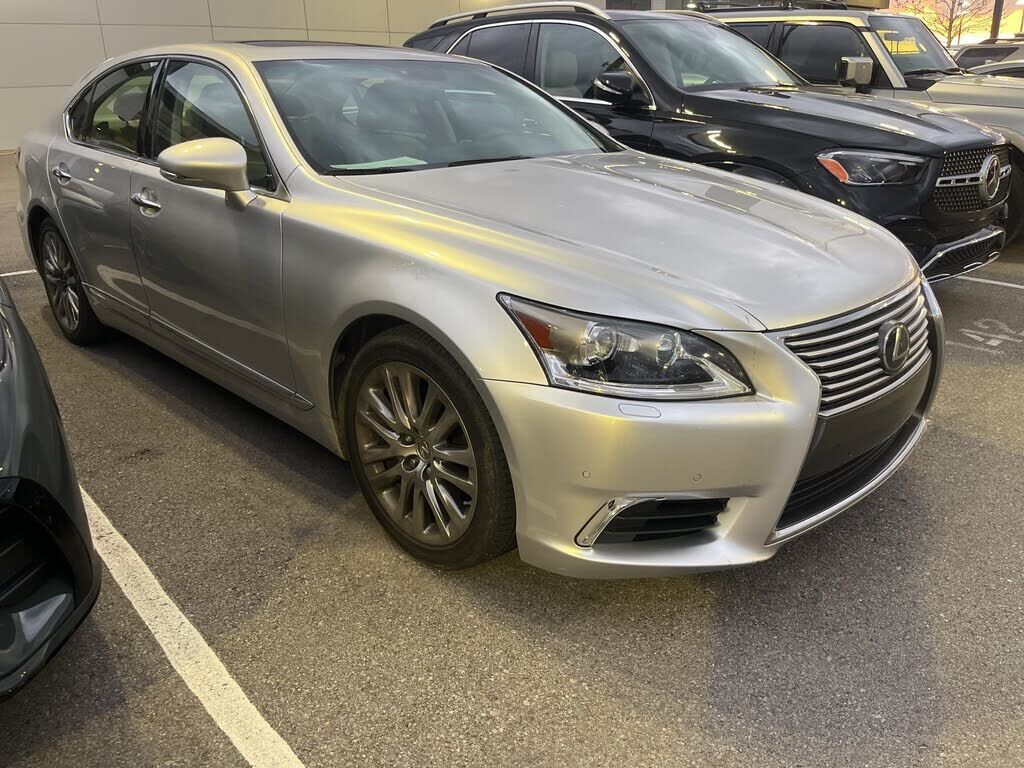 2017 LEXUS LS