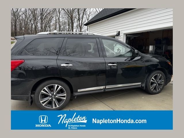 2018 NISSAN Pathfinder