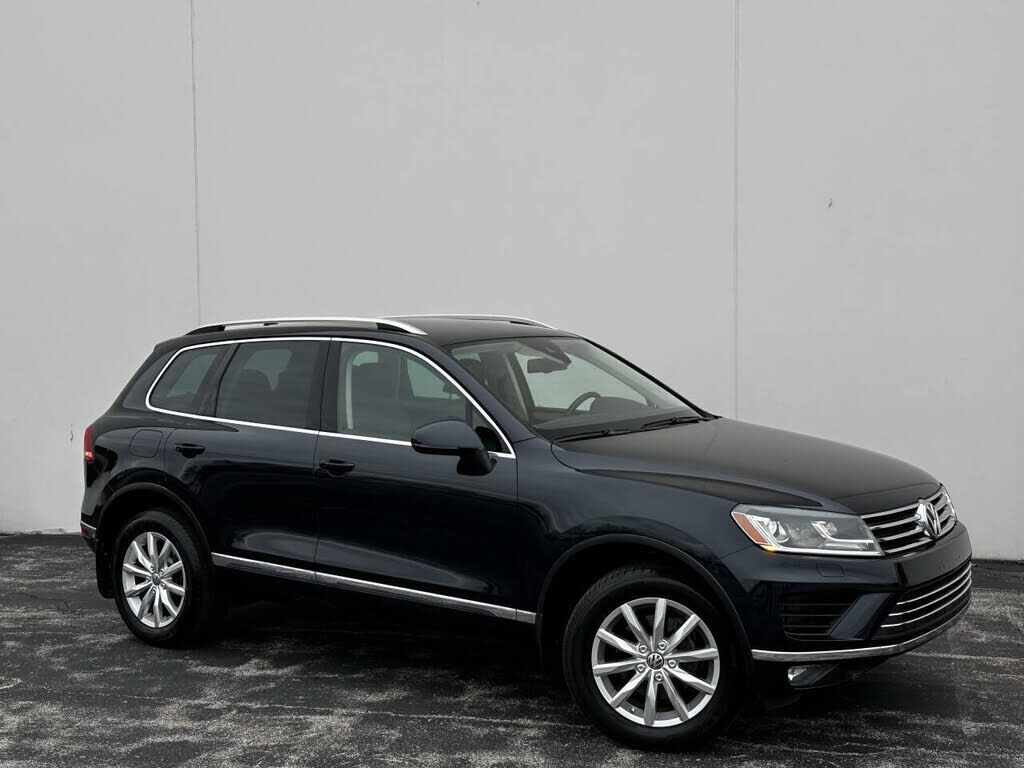 2016 VOLKSWAGEN Touareg