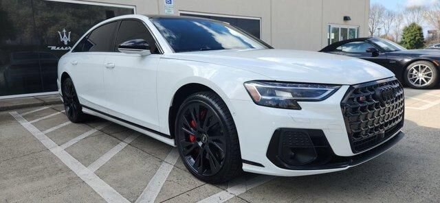 2025 Audi S8