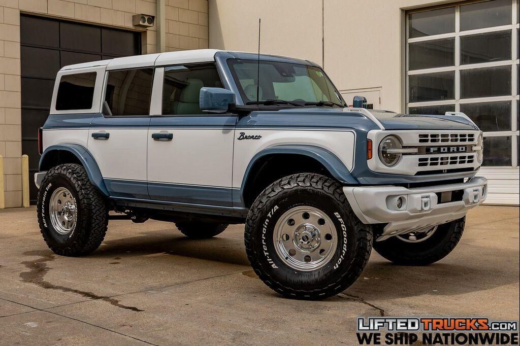 2023 FORD Bronco