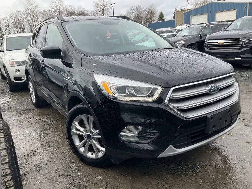 2017 FORD Escape