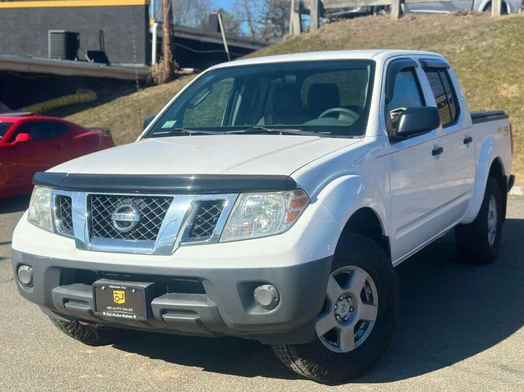 2011 NISSAN Frontier