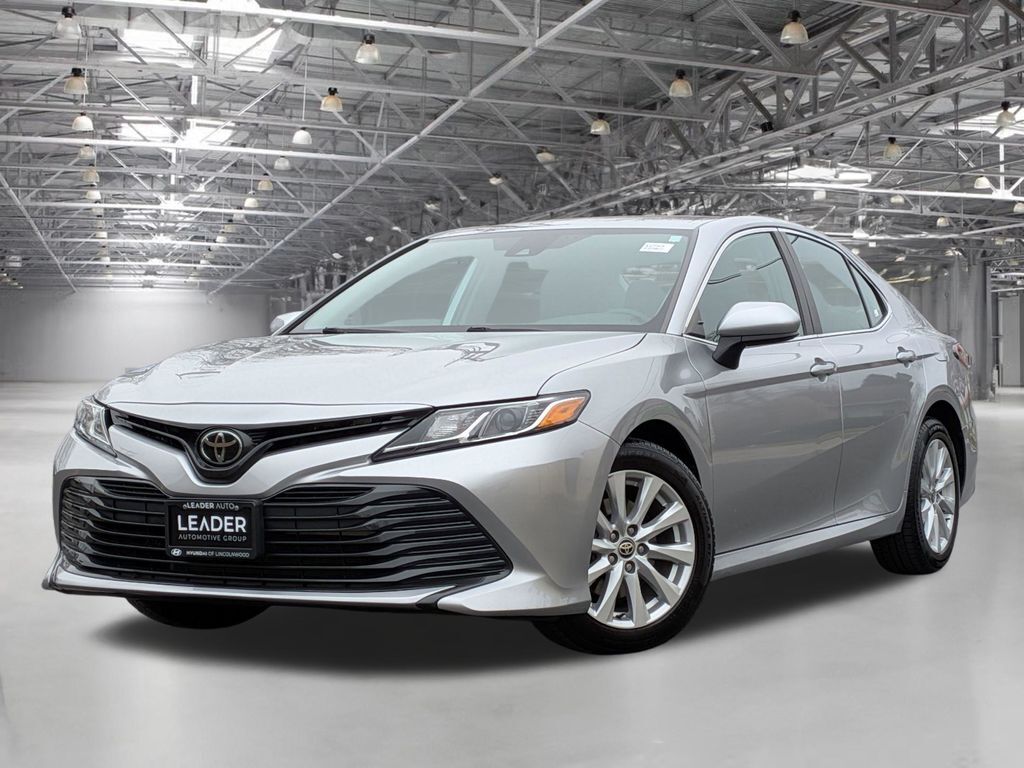 2020 TOYOTA Camry