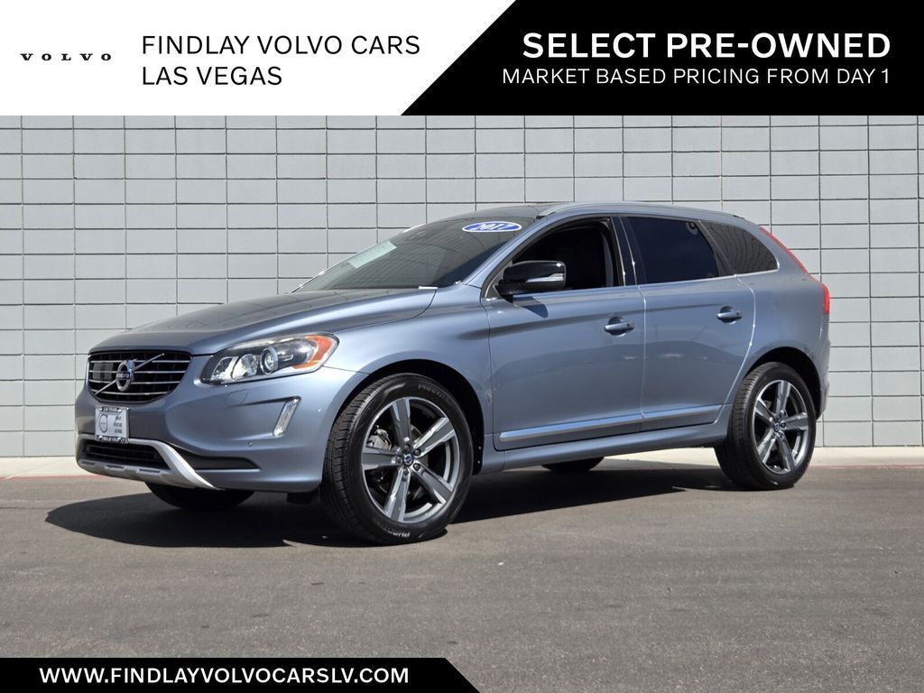 2017 VOLVO XC60