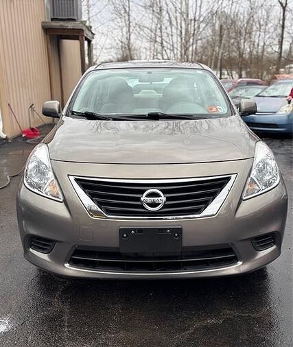 2012 NISSAN Versa