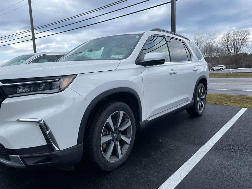 2023 HONDA Pilot