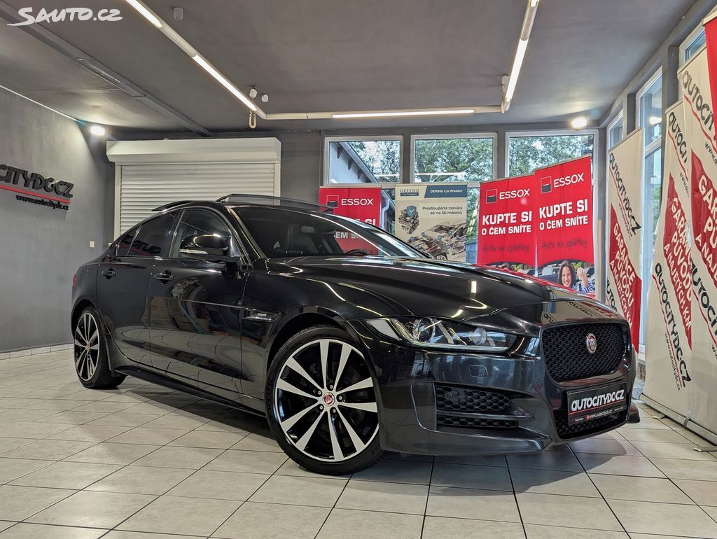 2018 Jaguar XE