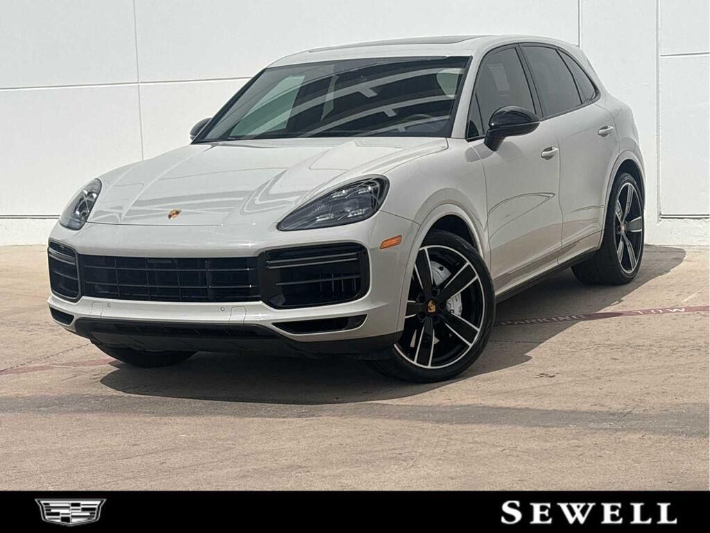 2021 PORSCHE Cayenne