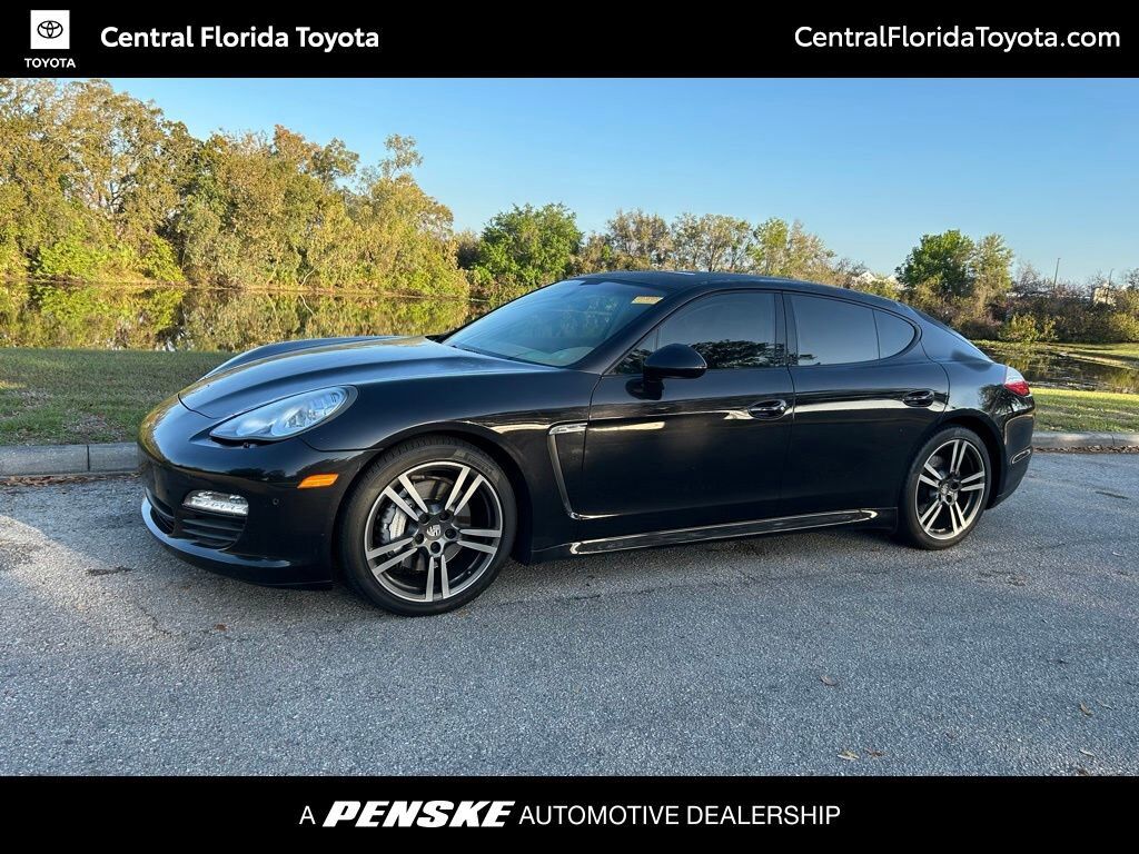 2012 PORSCHE Panamera
