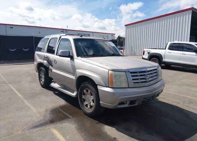 2005 CADILLAC Escalade