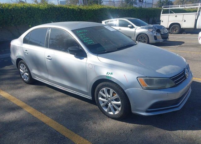2015 VOLKSWAGEN Jetta