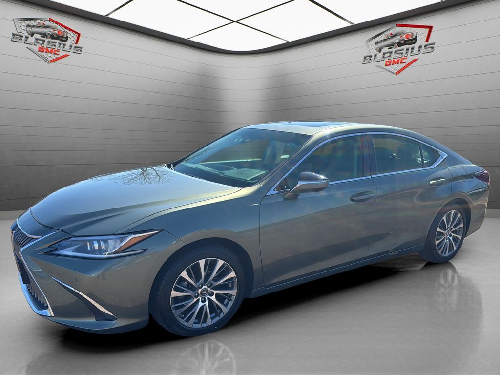 2020 LEXUS ES