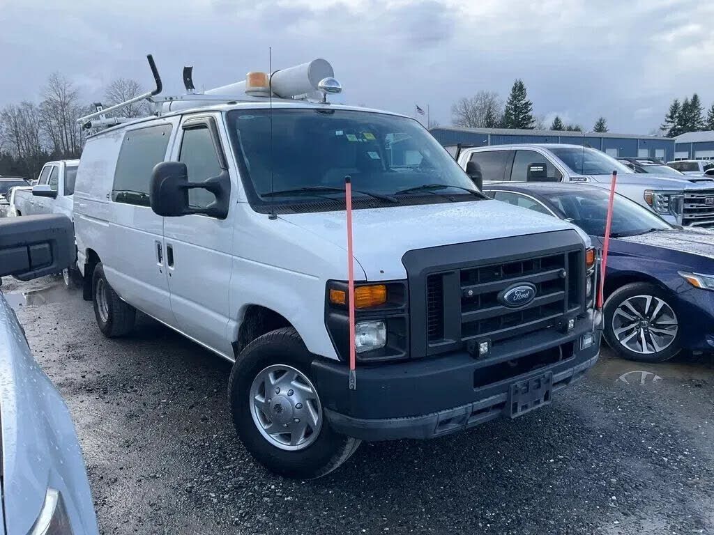 2010 FORD E-350