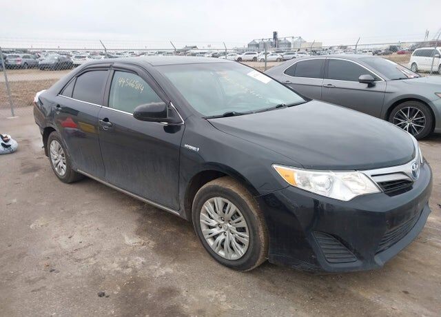 2013 TOYOTA Camry