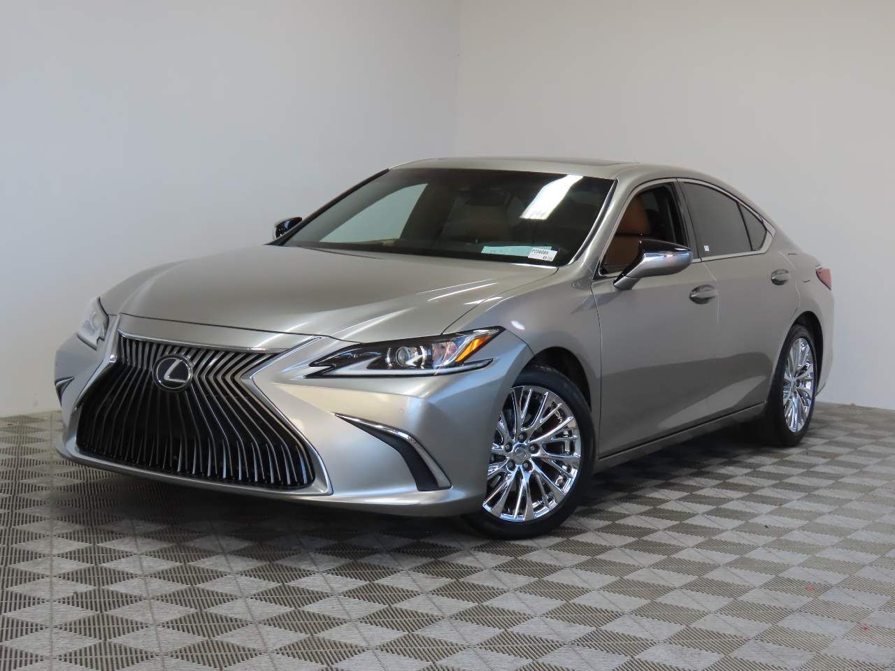 2019 LEXUS ES