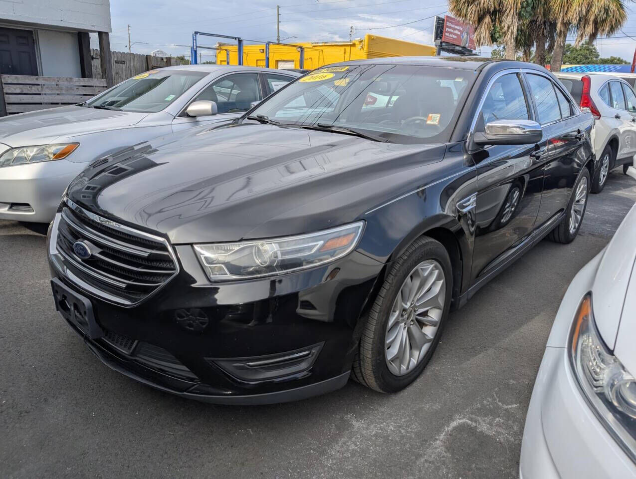 2016 FORD Taurus