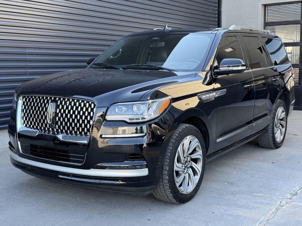 2022 LINCOLN Navigator
