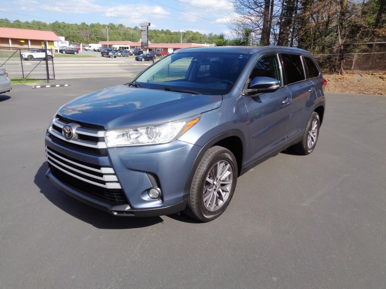 2019 TOYOTA Highlander