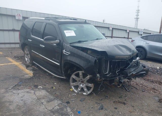 2013 CADILLAC Escalade