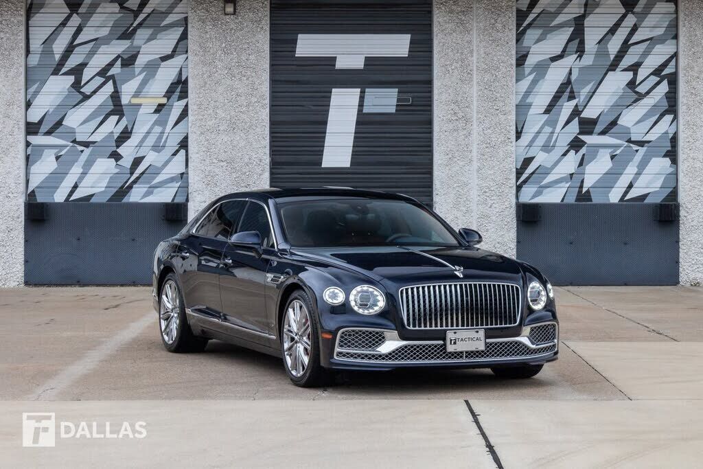 2022 BENTLEY Flying Spur
