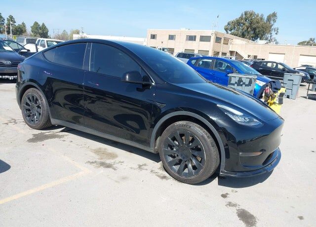 2022 TESLA Model Y