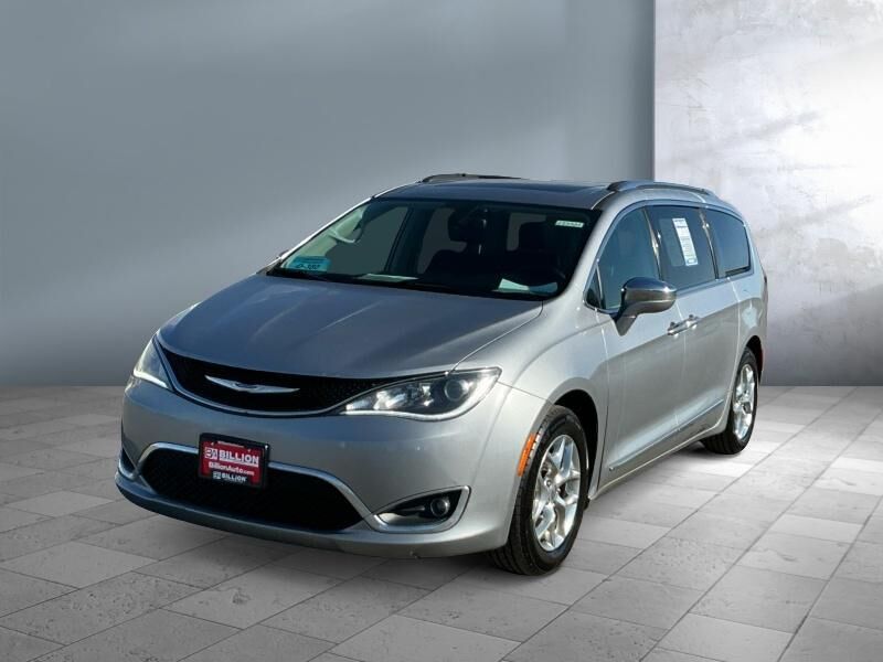 2019 CHRYSLER Pacifica