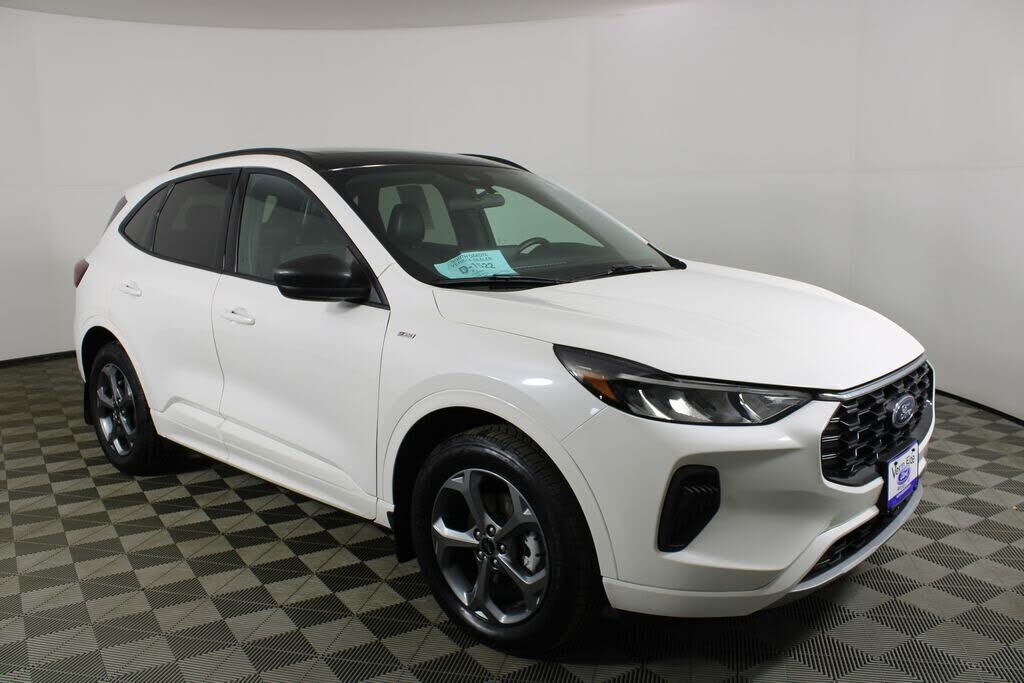 2024 FORD Escape