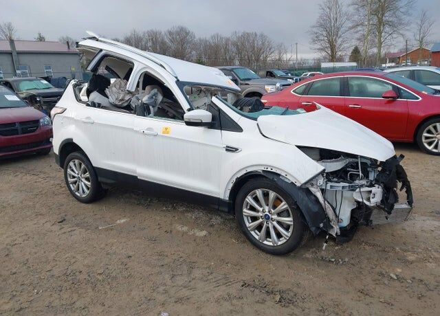 2017 FORD Escape
